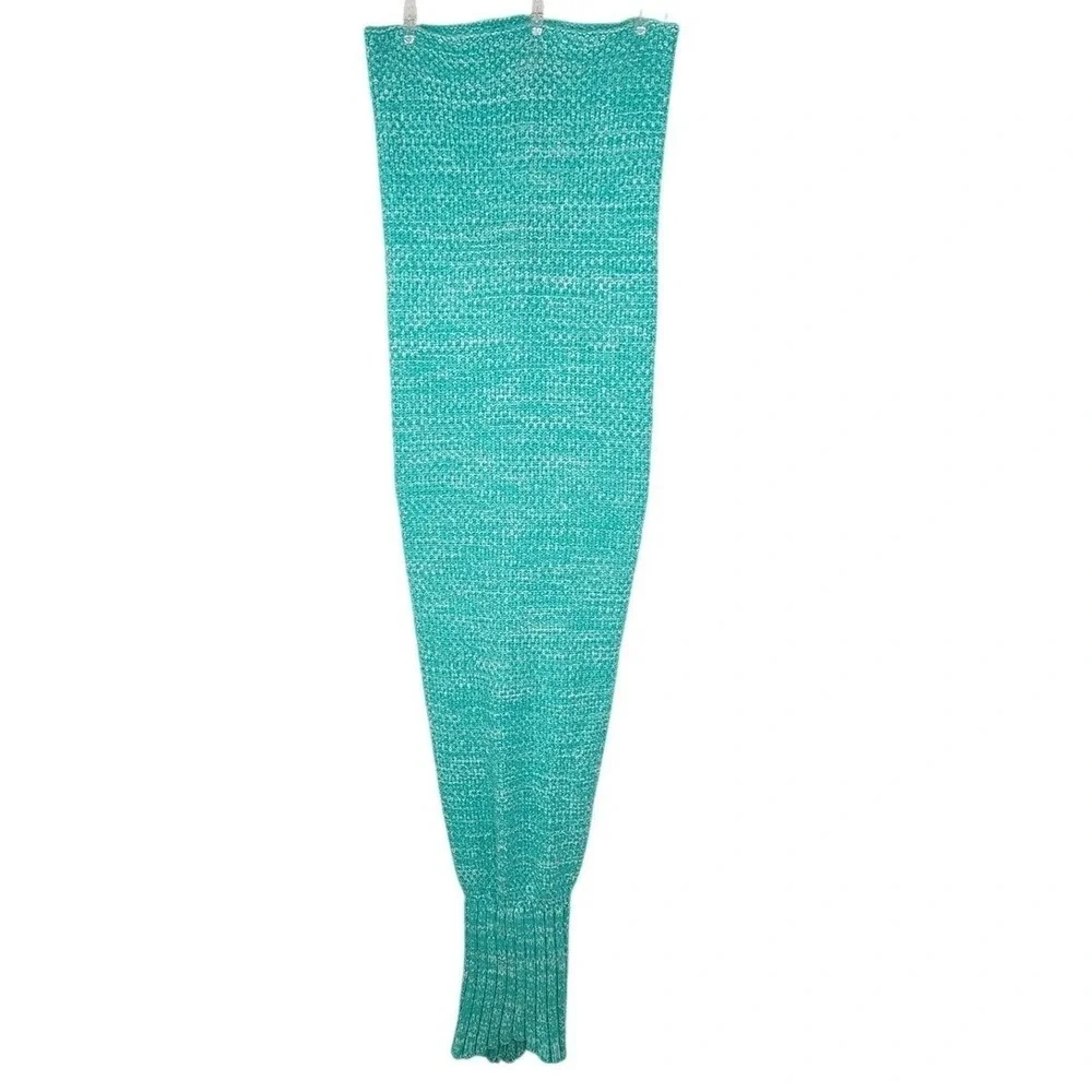 Mermaid‎ Tail Blanket Teal White Knit Cozy Snuggle Sleep Gift